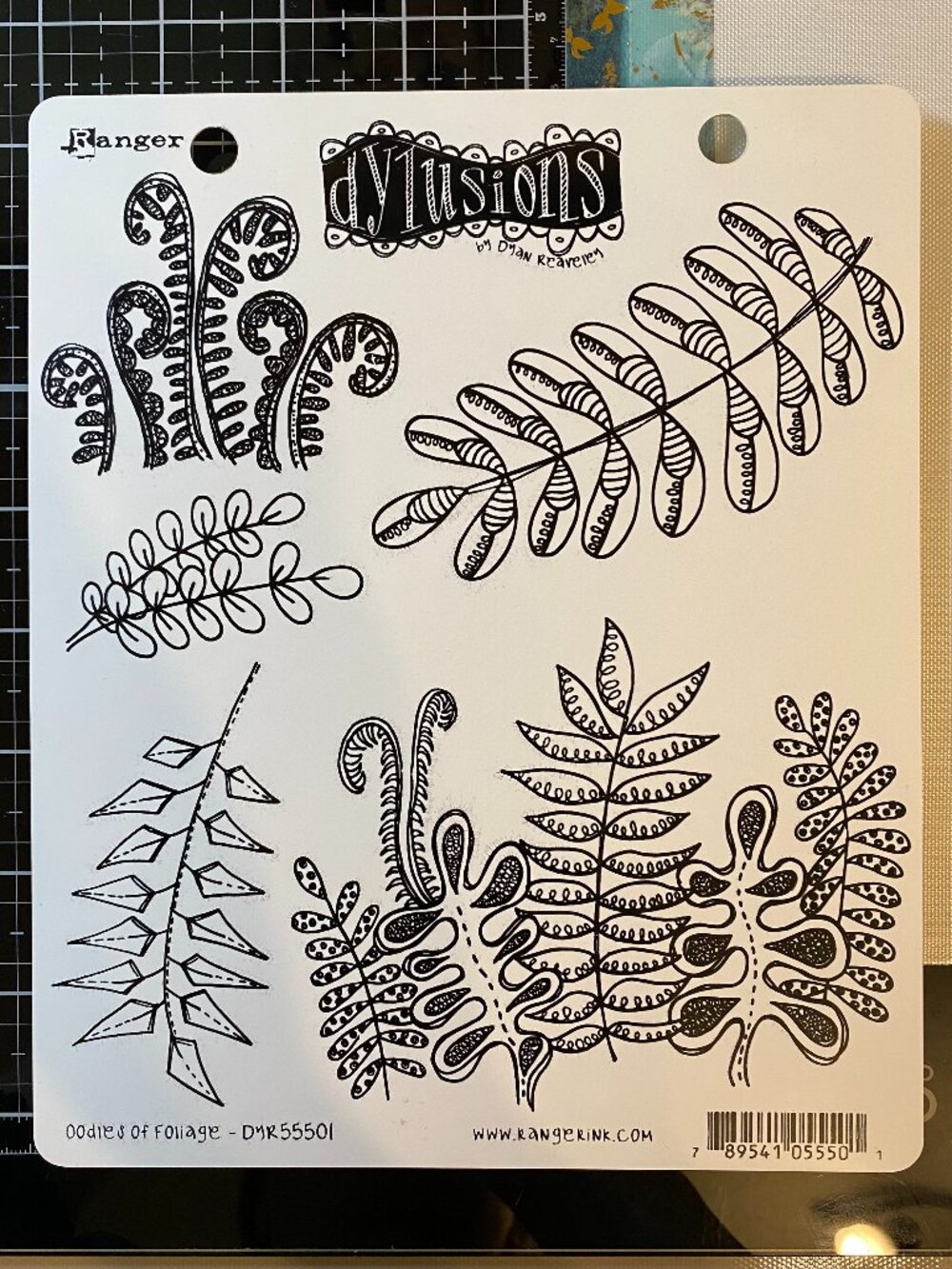Dylusions Stamp Set: DYR55501-Oodles of Foliage